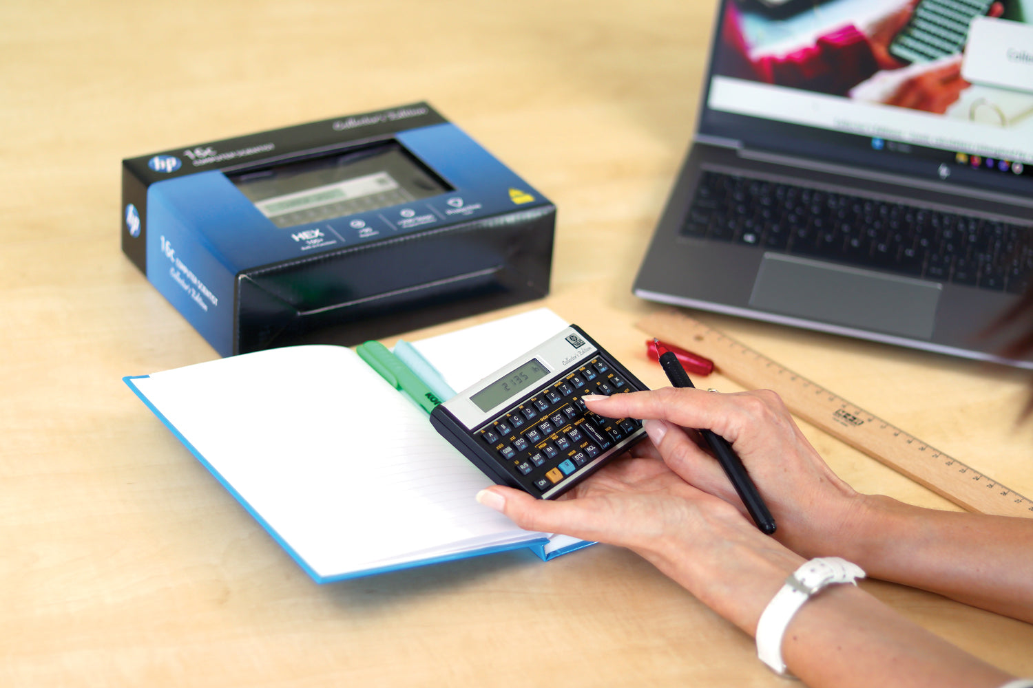 HP - Programmer's Calculator - HP 16c - Collector's Edition